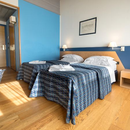 West Point Airport Hotel Dossobuono Esterno foto
