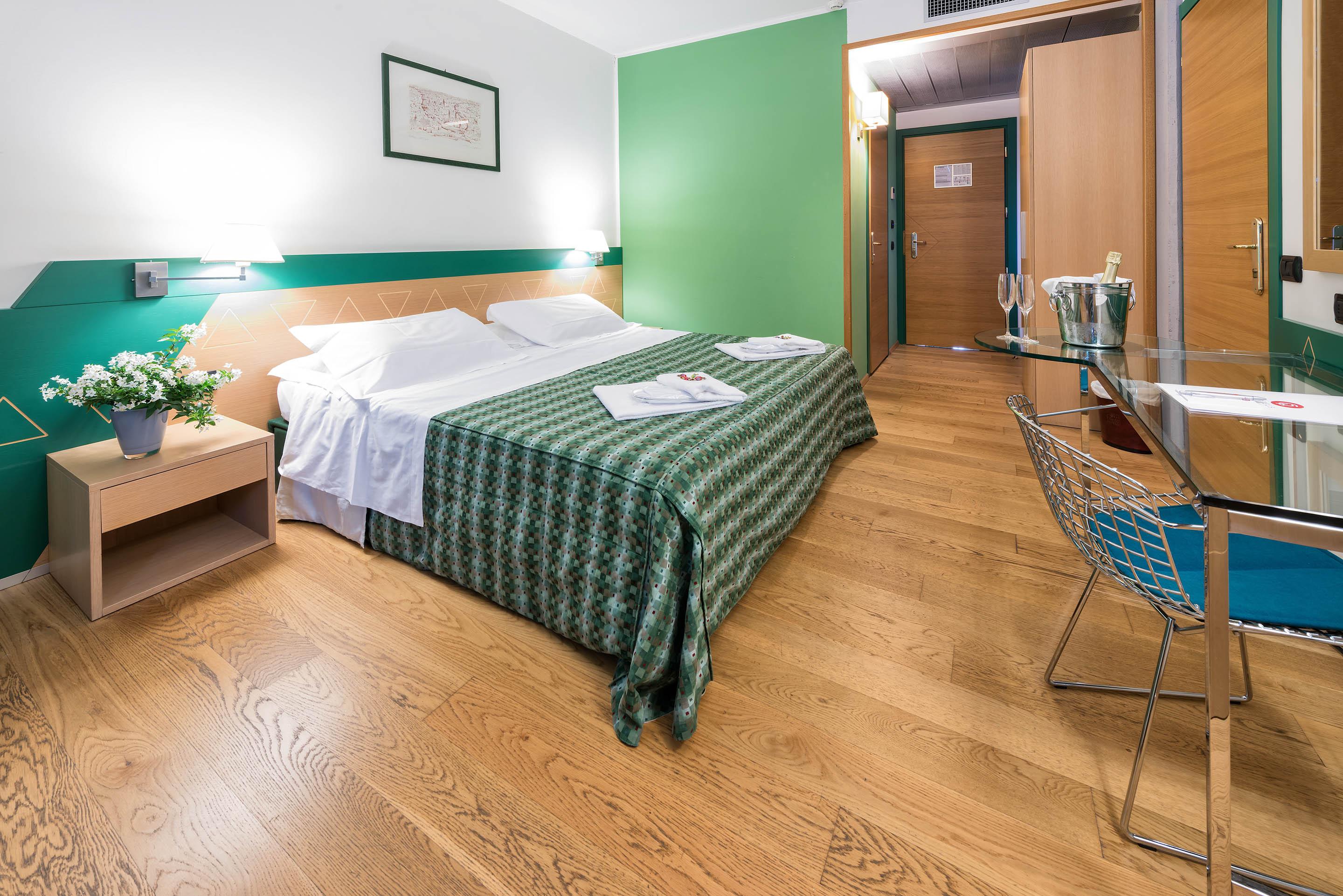 West Point Airport Hotel Dossobuono Esterno foto