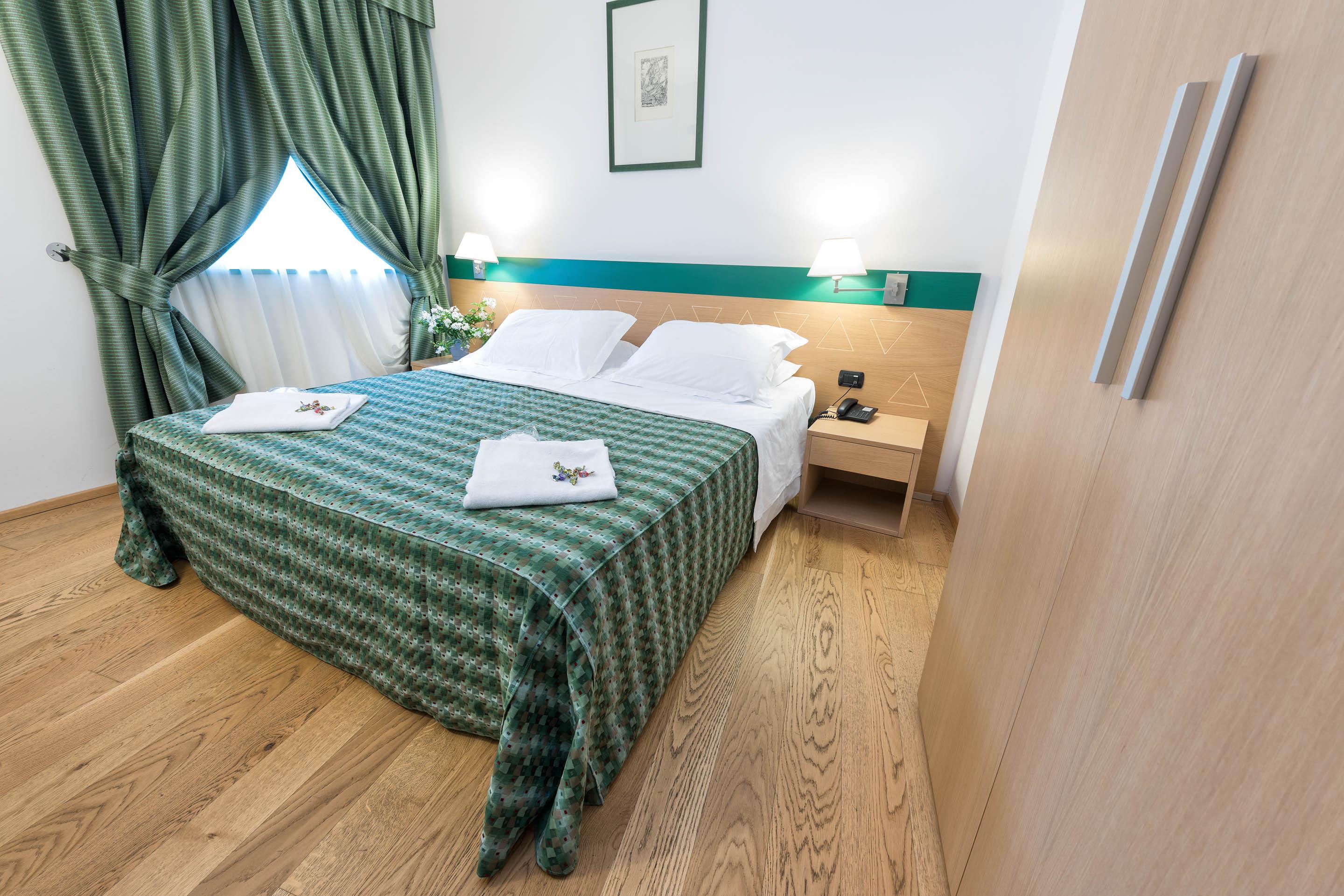 West Point Airport Hotel Dossobuono Esterno foto