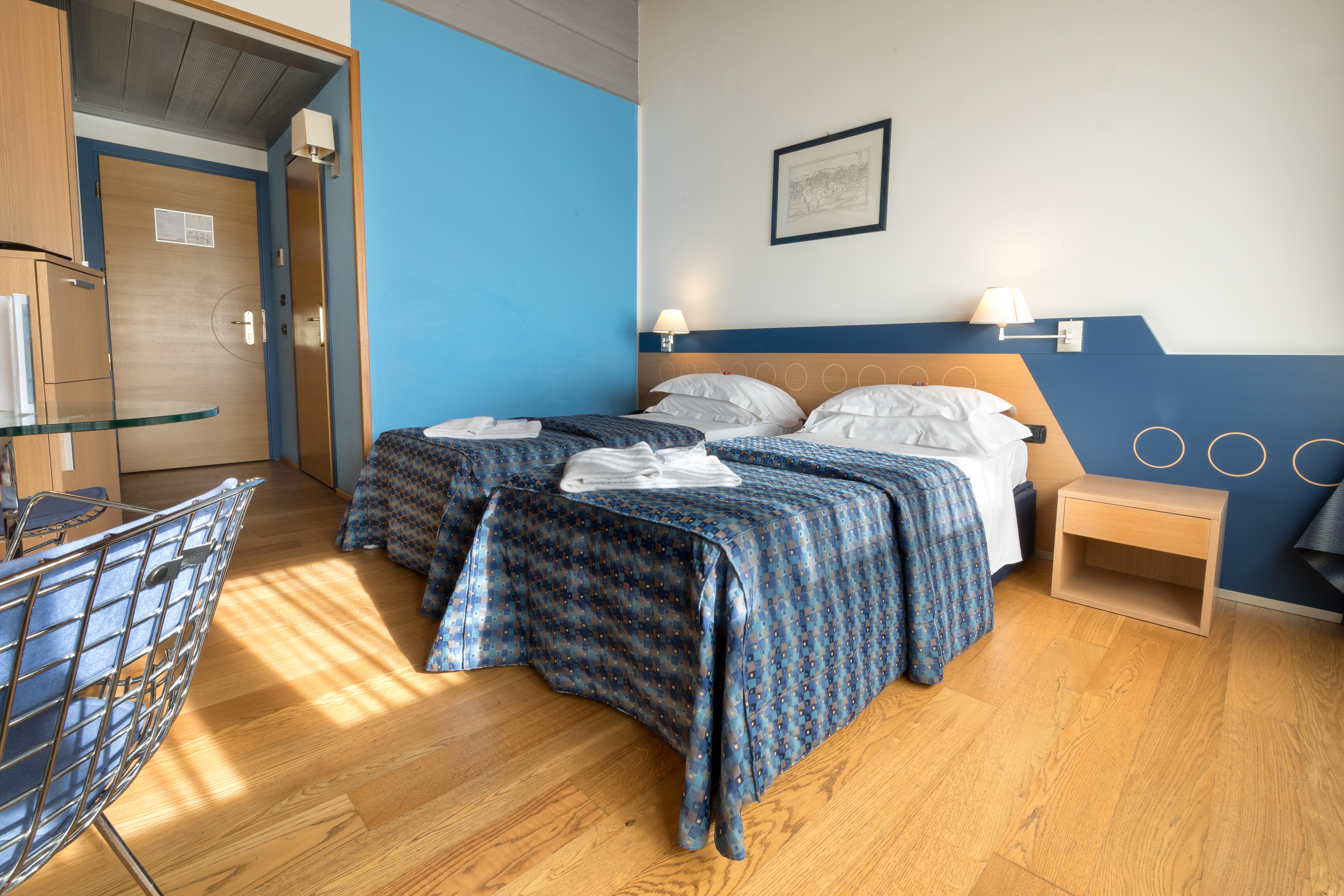 West Point Airport Hotel Dossobuono Esterno foto
