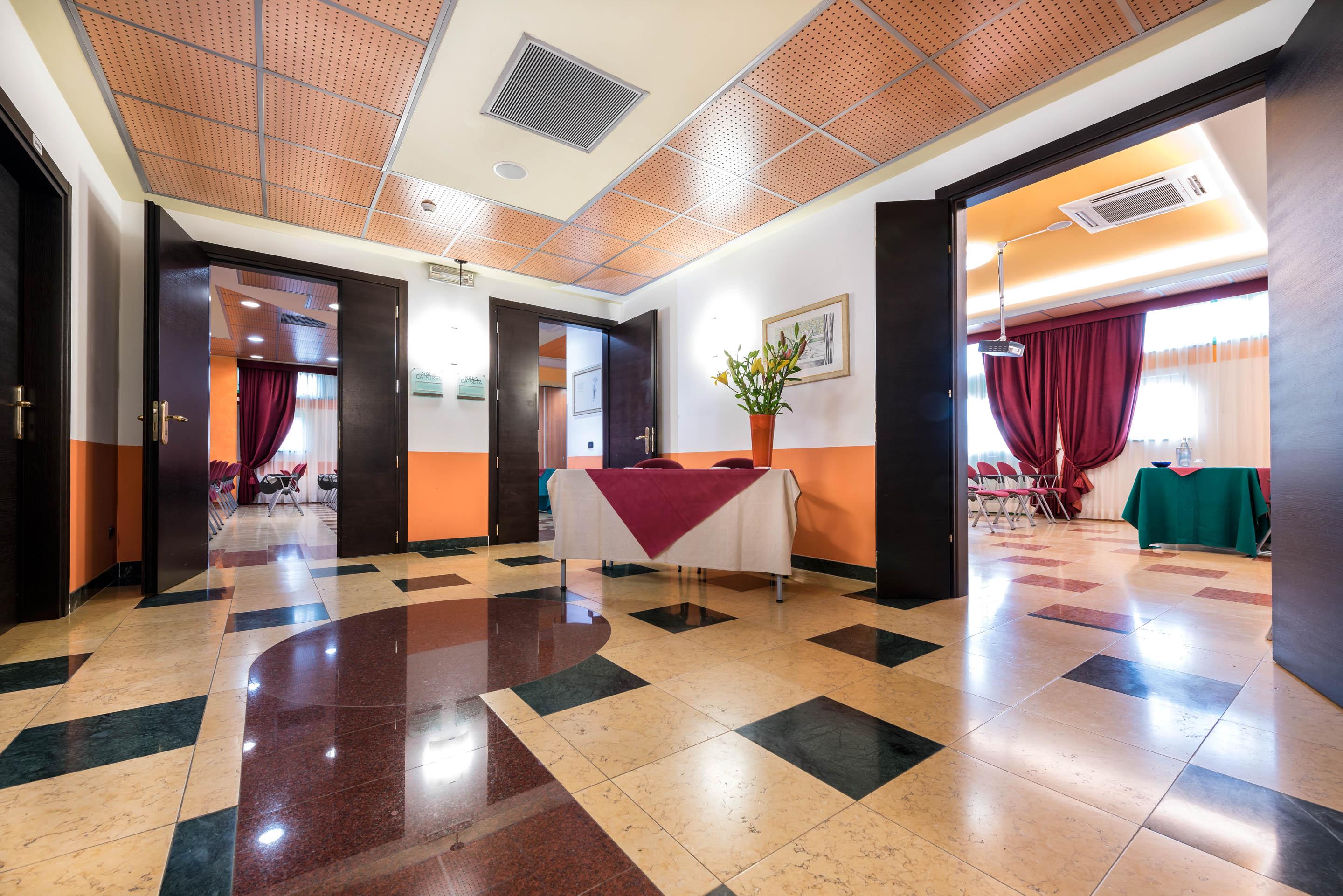 West Point Airport Hotel Dossobuono Esterno foto