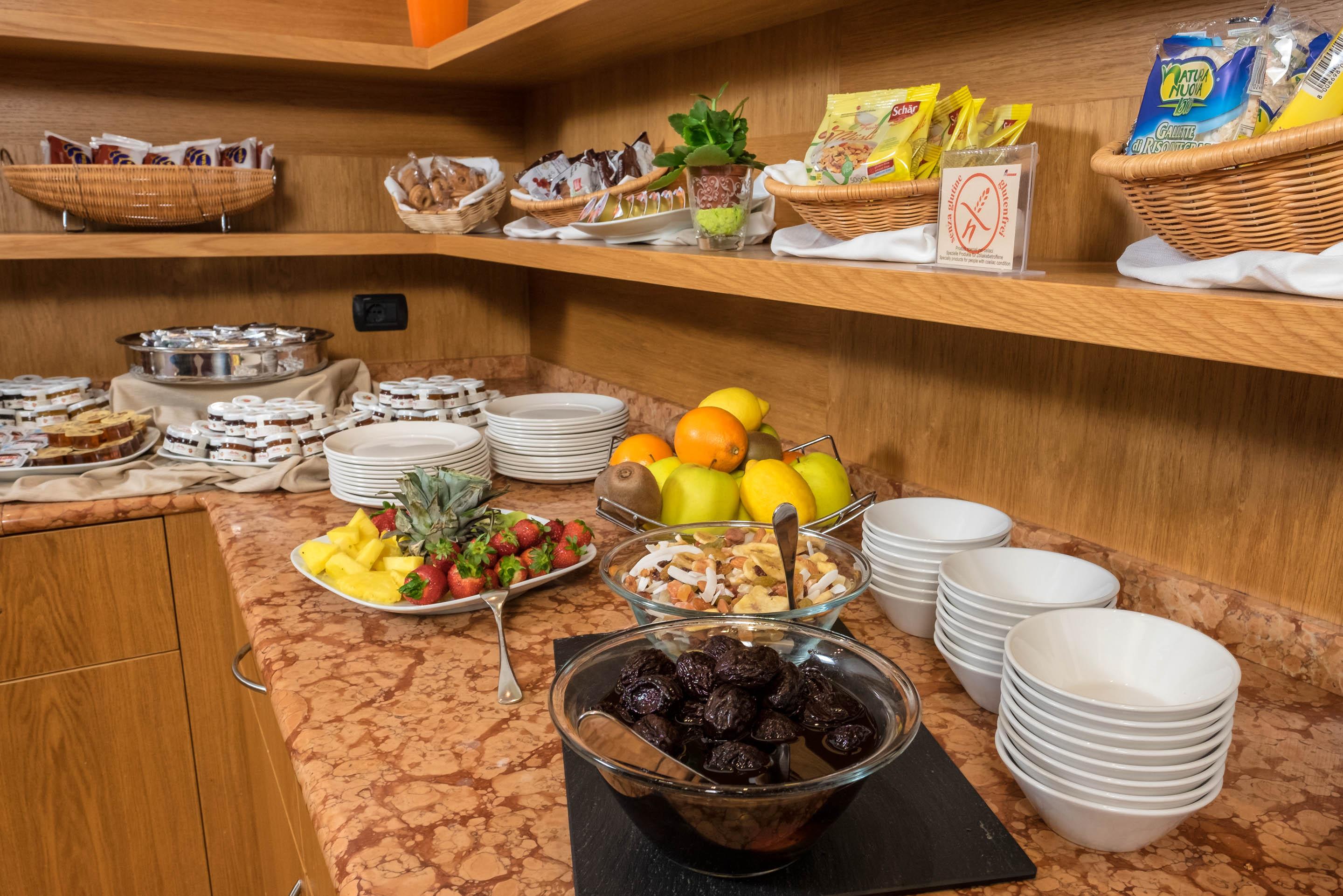 West Point Airport Hotel Dossobuono Esterno foto