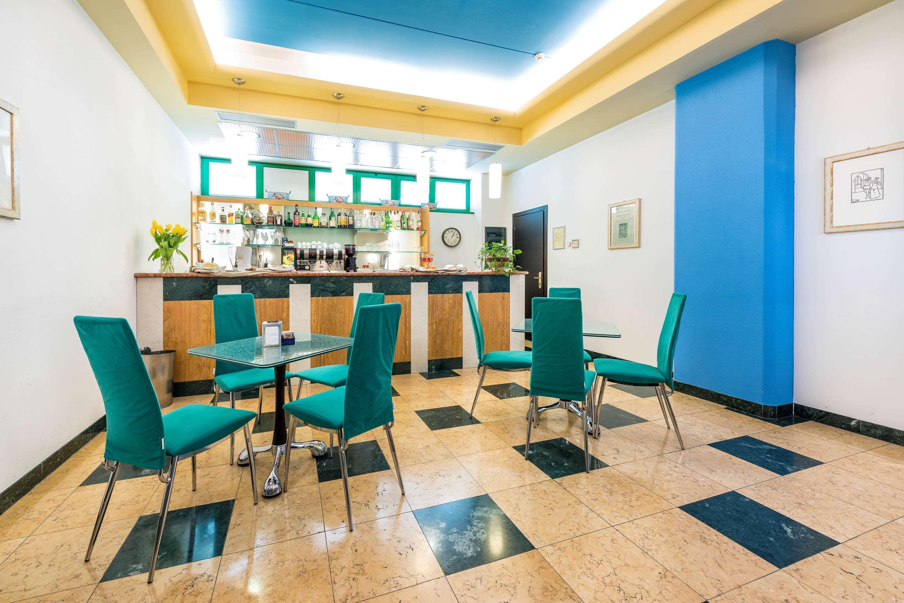 West Point Airport Hotel Dossobuono Esterno foto